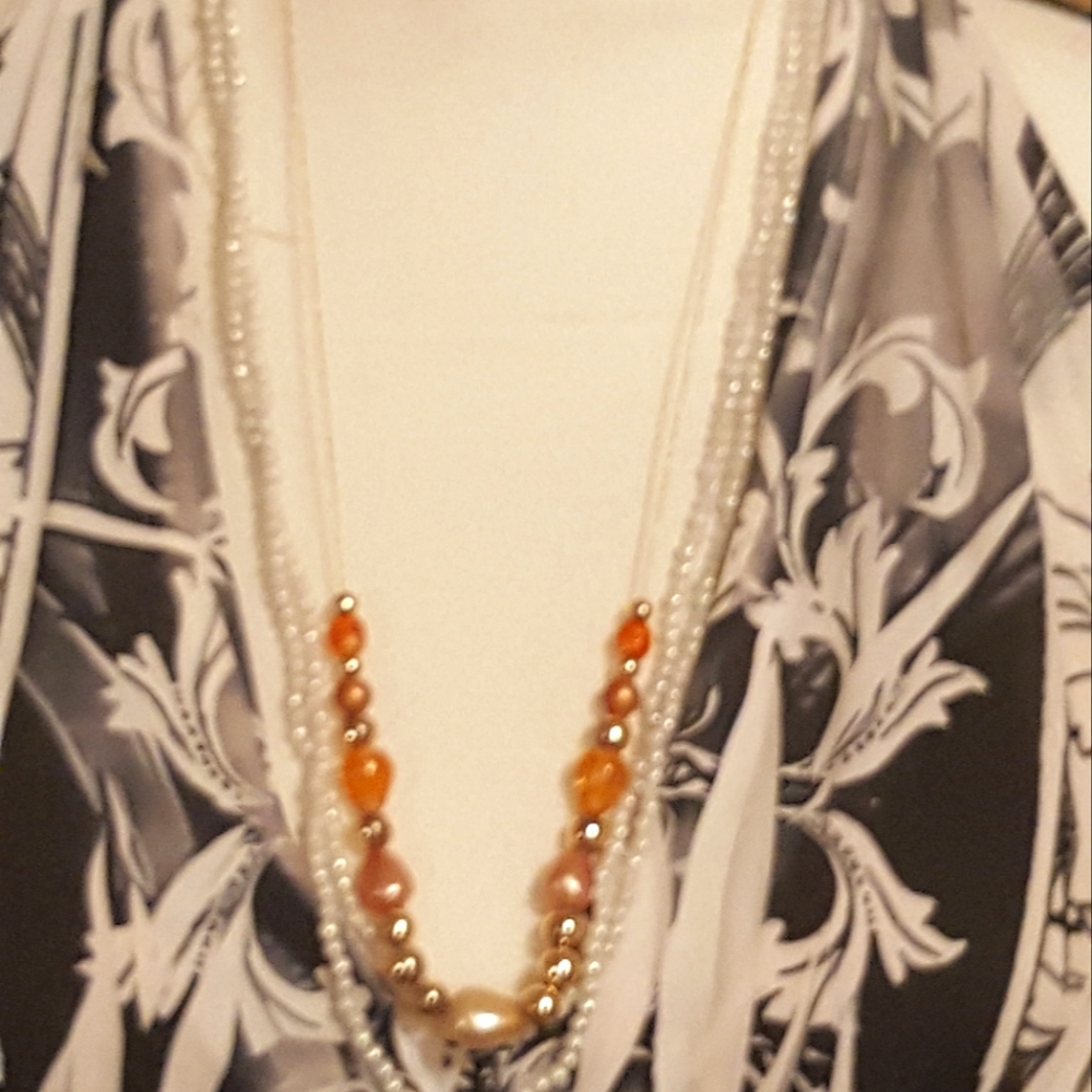 Beaded necklace pink and goldtone on a dainty goldtone chain